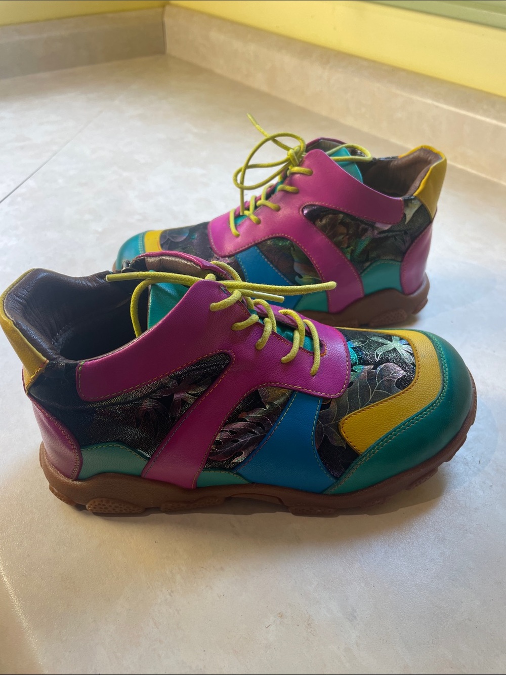 Super Lady Star Casual Vintage Shoes Size 5.5 - 6